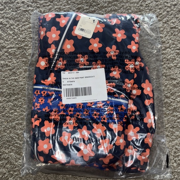 Free People Movement Singin’ In The Rain Printed Packable Jacket - Picture 6 of 7